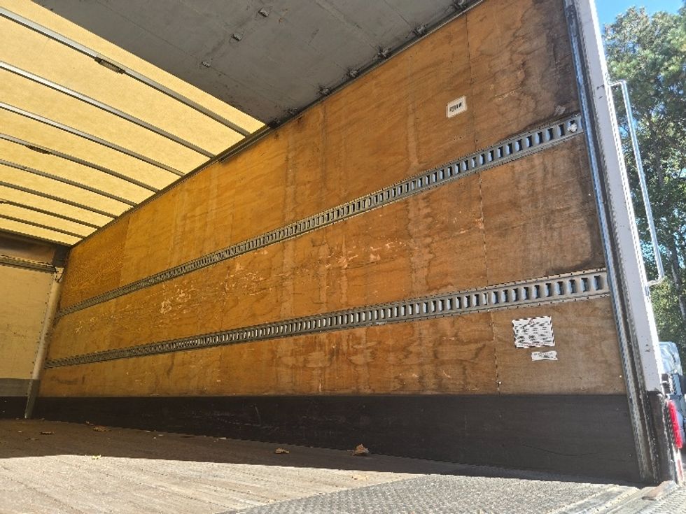 Medium Duty Box Truck-Light and Medium Duty Trucks-Freightliner-2019-M2-Suwanee-GA-192,044\n\t\tmiles-$ 49,750 - Image 12