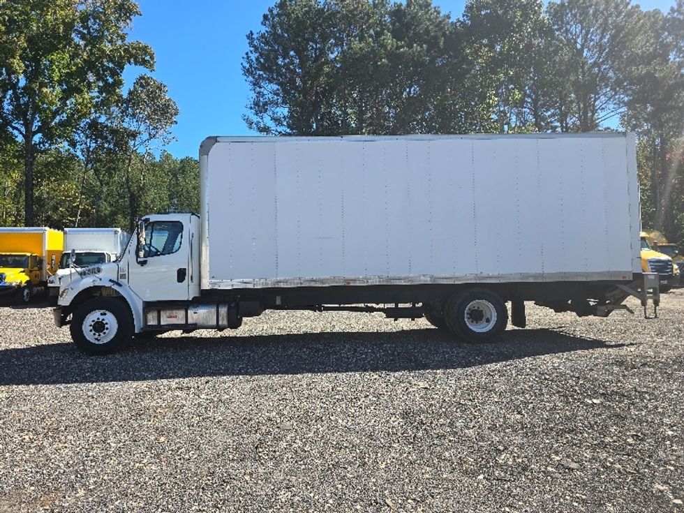 Medium Duty Box Truck-Light and Medium Duty Trucks-Freightliner-2019-M2-Suwanee-GA-192,044\n\t\tmiles-$ 49,750 - Image 4