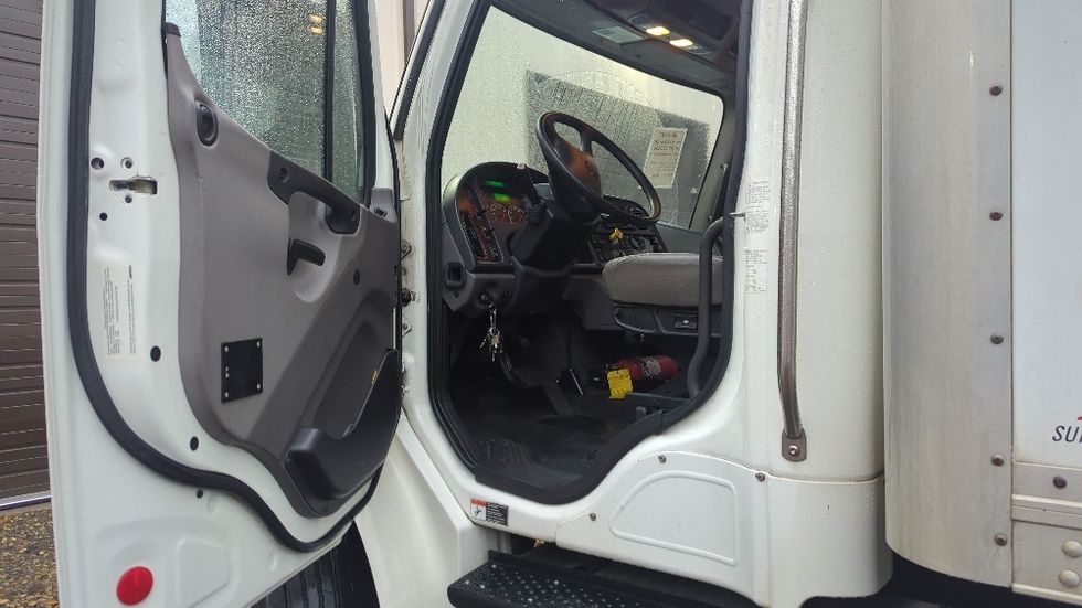 Medium Duty Box Truck-Light and Medium Duty Trucks-Freightliner-2019-M2-Suwanee-GA-231,688\n\t\tmiles-$ 36,250 - Image 14