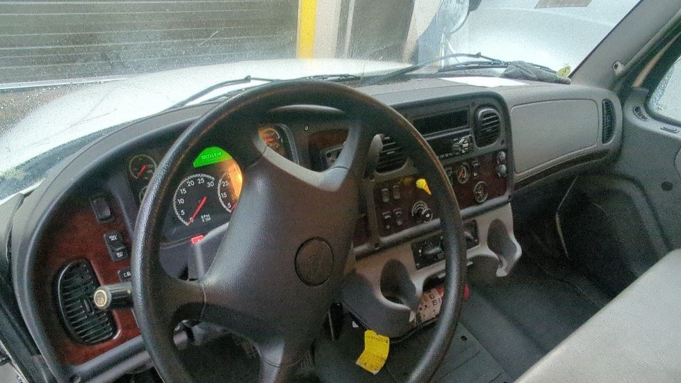 Medium Duty Box Truck-Light and Medium Duty Trucks-Freightliner-2019-M2-Suwanee-GA-231,688\n\t\tmiles-$ 36,250 - Image 15