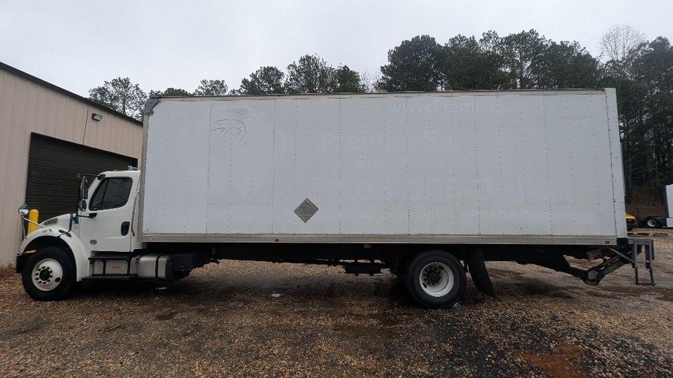 Medium Duty Box Truck-Light and Medium Duty Trucks-Freightliner-2019-M2-Suwanee-GA-231,688\n\t\tmiles-$ 36,250 - Image 4
