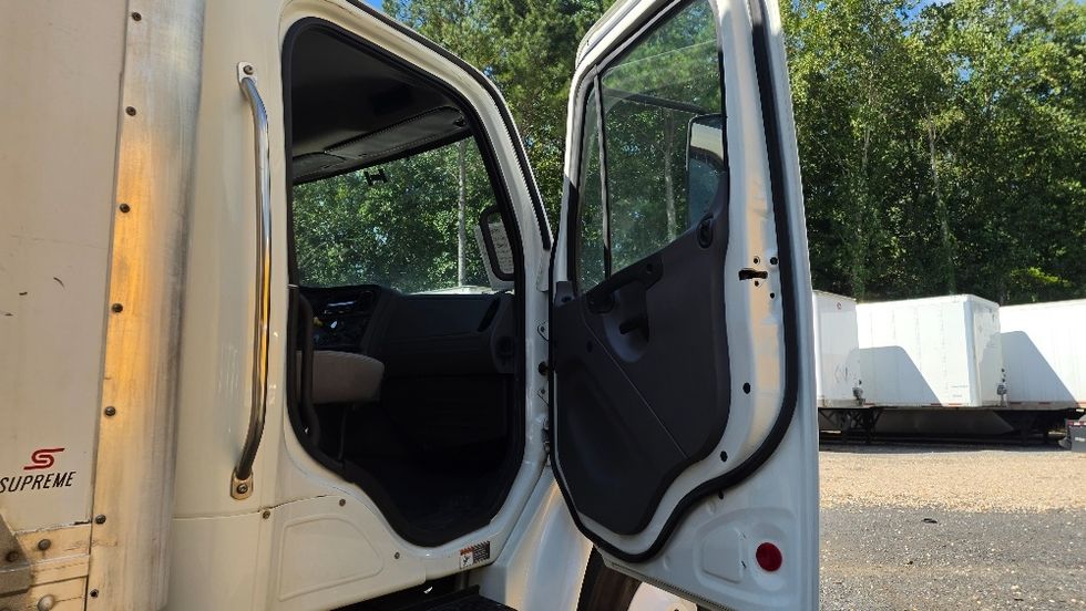 Medium Duty Box Truck-Light and Medium Duty Trucks-Freightliner-2019-M2-Suwanee-GA-279,534\n\t\tmiles-$ 35,750 - Image 20
