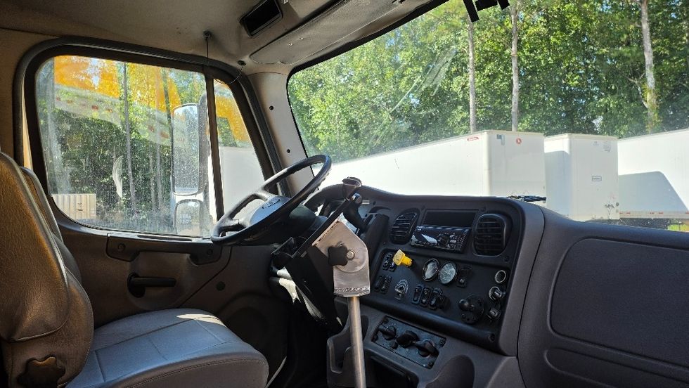 Medium Duty Box Truck-Light and Medium Duty Trucks-Freightliner-2019-M2-Suwanee-GA-279,534\n\t\tmiles-$ 35,750 - Image 22