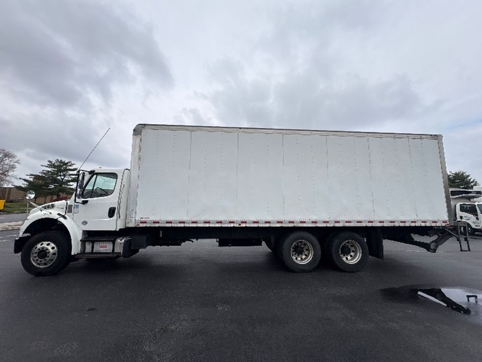 Medium Duty Box Truck-Light and Medium Duty Trucks-Freightliner-2019-M2-Swedesboro-NJ-224,879\n\t\tmiles-$ 52,750 - Image 4