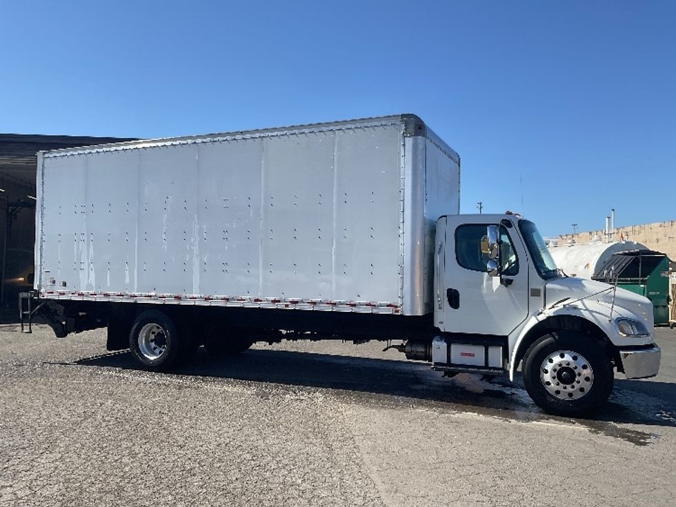 Medium Duty Box Truck-Light and Medium Duty Trucks-Freightliner-2019-M2-Tacoma-WA-147,076\n\t\tmiles-$ 55,750 - Image 15