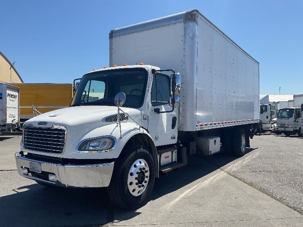 Medium Duty Box Truck-Light and Medium Duty Trucks-Freightliner-2019-M2-Tacoma-WA-165,239\n\t\tmiles-$ 55,750 - Image 3