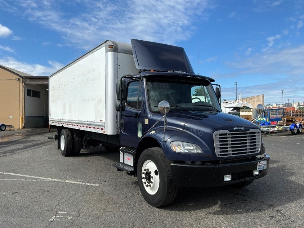 Medium Duty Box Truck-Light and Medium Duty Trucks-Freightliner-2019-M2-Tacoma-WA-176,512\n\t\tmiles-$ 49,250 - Image 1