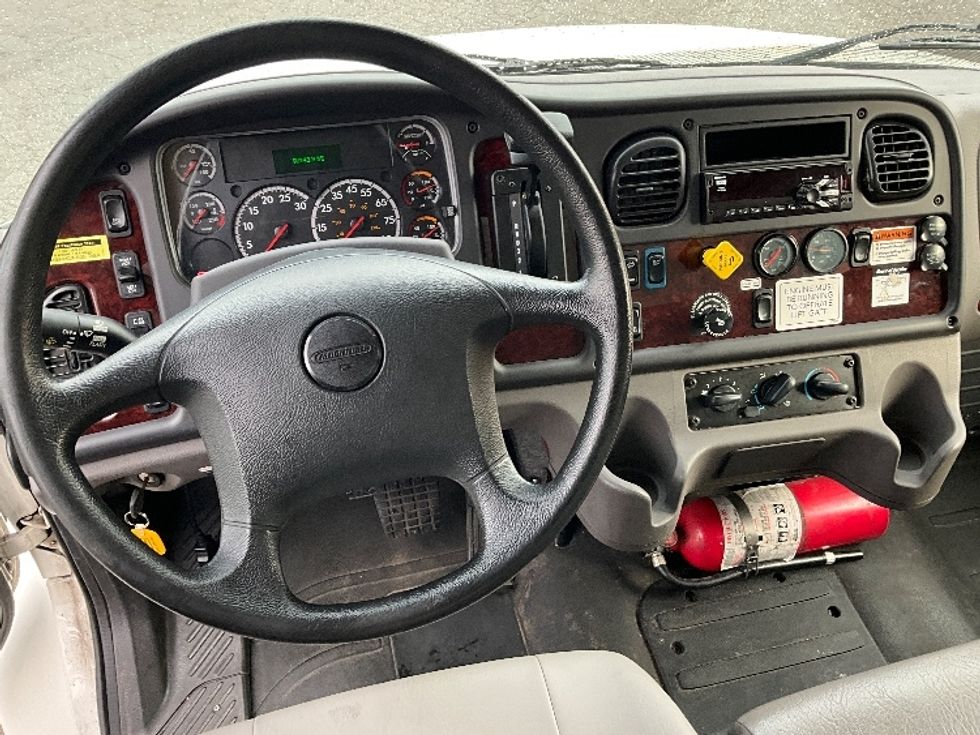 Medium Duty Box Truck-Light and Medium Duty Trucks-Freightliner-2019-M2-Tacoma-WA-90,143\n\t\tmiles-$ 62,250 - Image 18