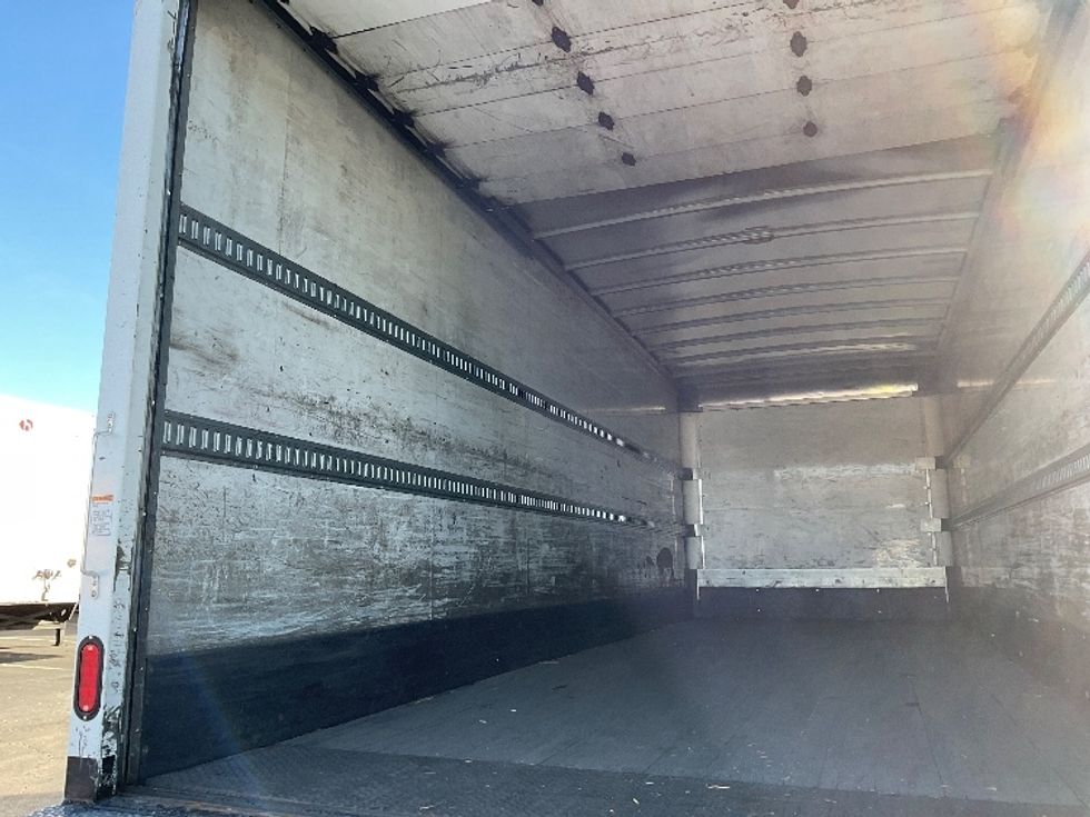 Medium Duty Box Truck-Light and Medium Duty Trucks-Freightliner-2019-M2-Tampa-FL-120,871\n\t\tmiles-$ 59,500 - Image 11