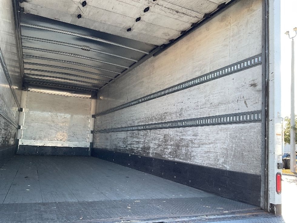 Medium Duty Box Truck-Light and Medium Duty Trucks-Freightliner-2019-M2-Tampa-FL-120,871\n\t\tmiles-$ 59,500 - Image 12