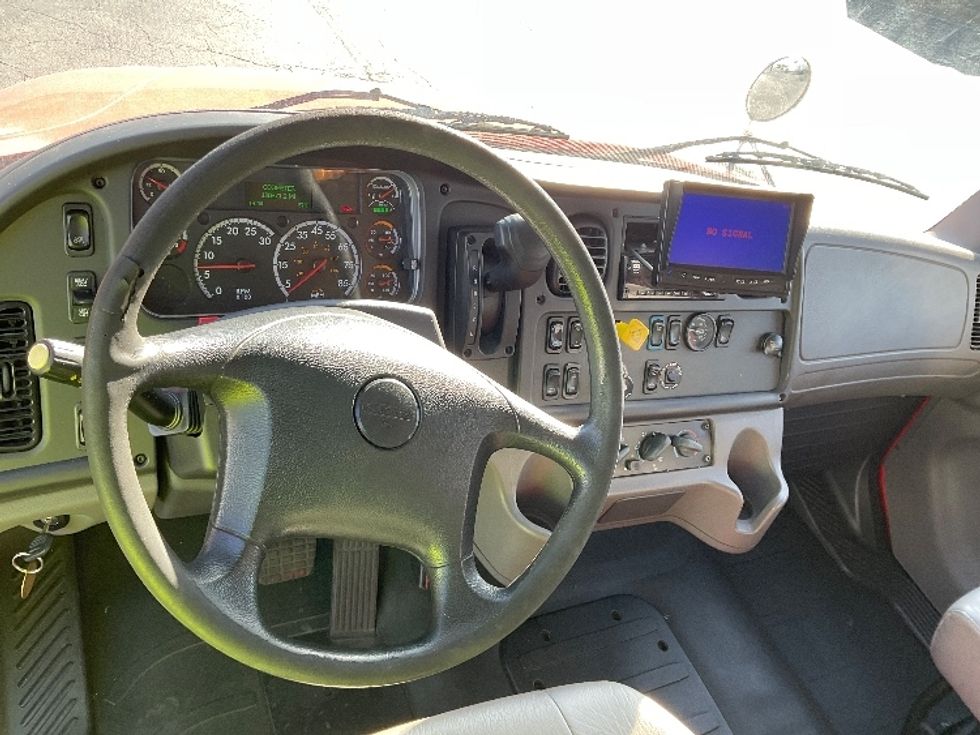 Medium Duty Box Truck-Light and Medium Duty Trucks-Freightliner-2019-M2-Tampa-FL-120,871\n\t\tmiles-$ 59,500 - Image 18