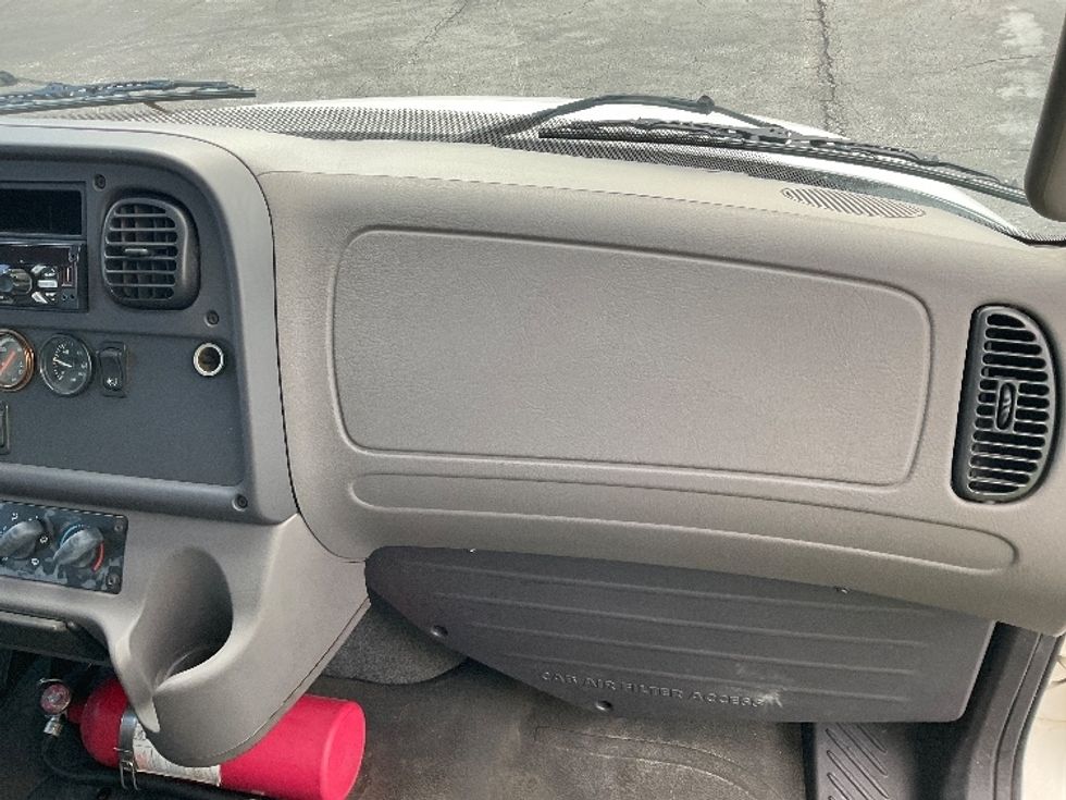 Medium Duty Box Truck-Light and Medium Duty Trucks-Freightliner-2019-M2-Tampa-FL-132,512\n\t\tmiles-$ 56,500 - Image 21