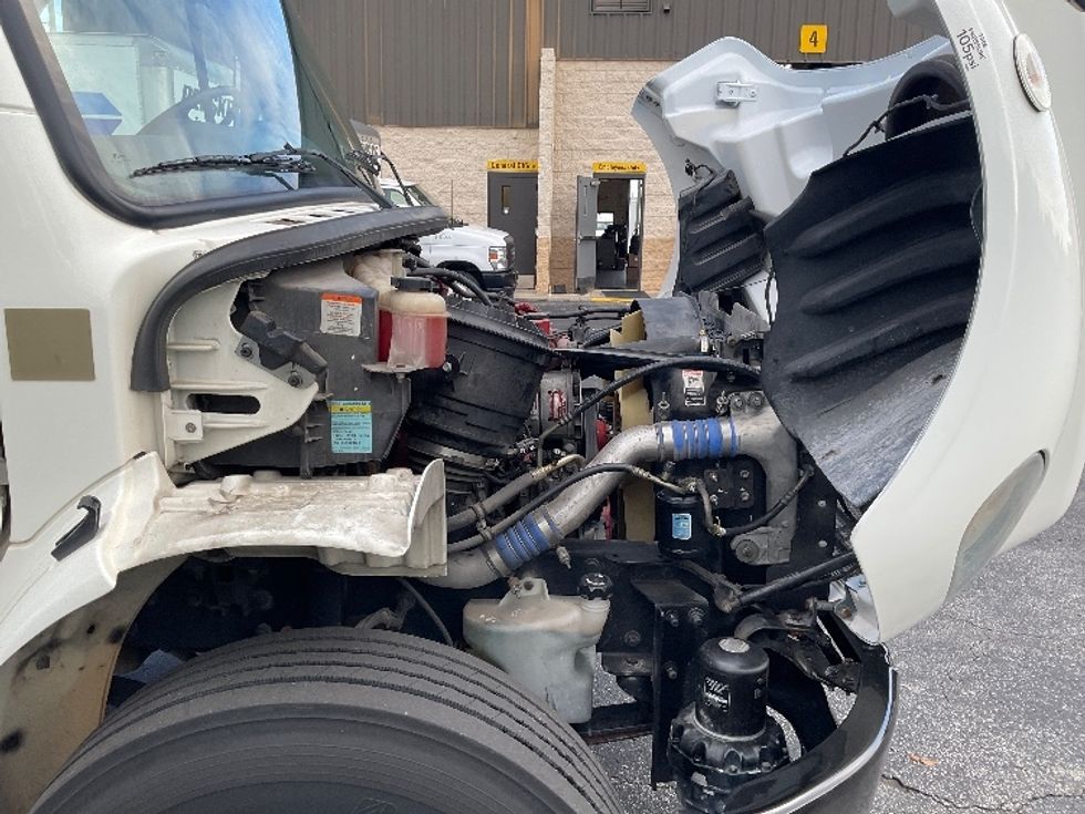 Medium Duty Box Truck-Light and Medium Duty Trucks-Freightliner-2019-M2-Tampa-FL-132,512\n\t\tmiles-$ 56,500 - Image 23