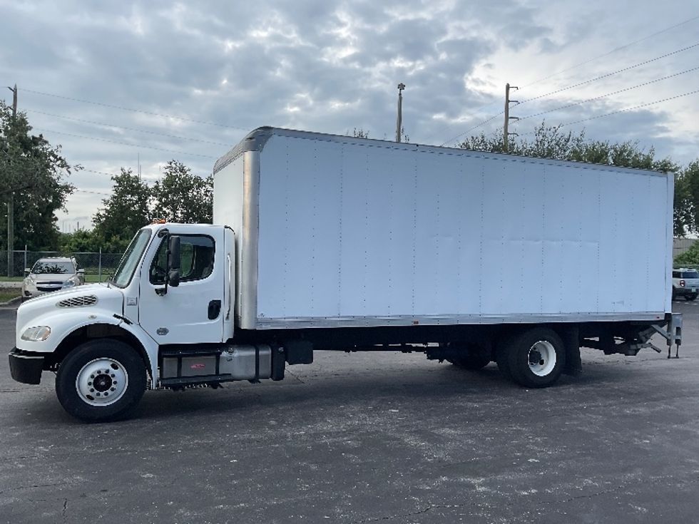 Medium Duty Box Truck-Light and Medium Duty Trucks-Freightliner-2019-M2-Tampa-FL-132,512\n\t\tmiles-$ 56,500 - Image 4