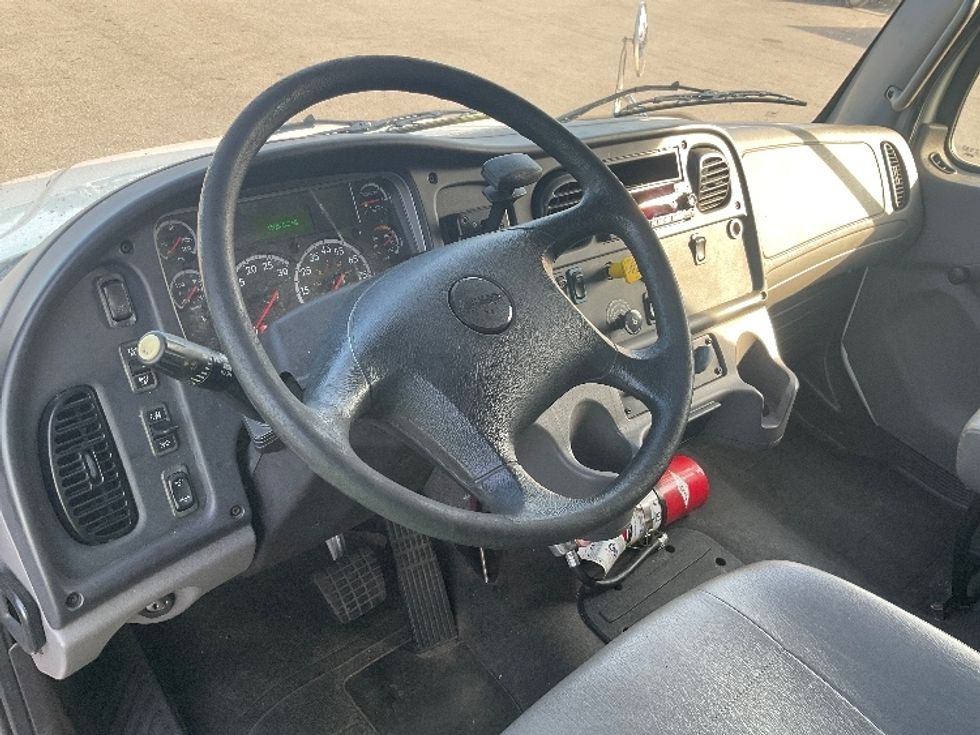 Medium Duty Box Truck-Light and Medium Duty Trucks-Freightliner-2019-M2-Tampa-FL-156,795\n\t\tmiles-$ 49,750 - Image 17