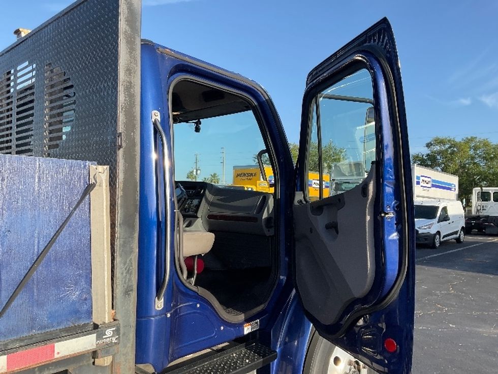 Medium Duty Box Truck-Light and Medium Duty Trucks-Freightliner-2019-M2-Tampa-FL-168,705\n\t\tmiles-$ 42,250 - Image 17