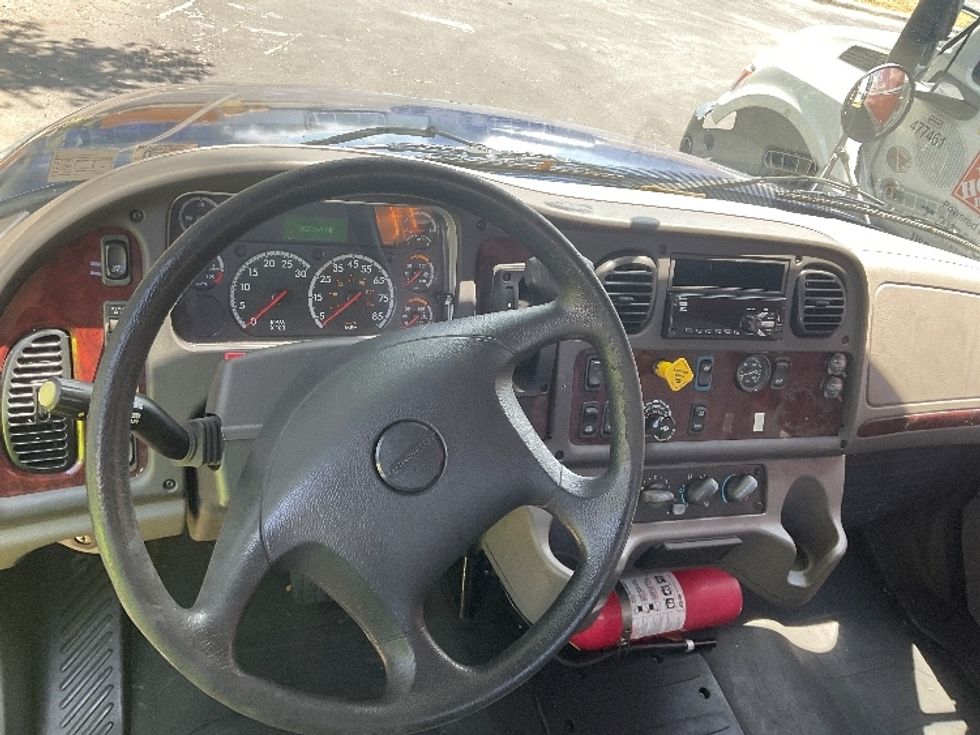 Medium Duty Box Truck-Light and Medium Duty Trucks-Freightliner-2019-M2-Tampa-FL-168,705\n\t\tmiles-$ 42,250 - Image 20