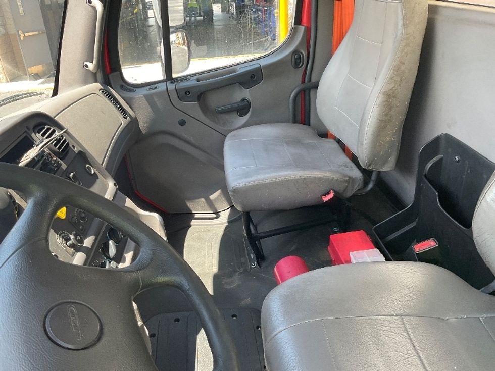 Medium Duty Box Truck-Light and Medium Duty Trucks-Freightliner-2019-M2-Tampa-FL-189,022\n\t\tmiles-$ 50,750 - Image 19