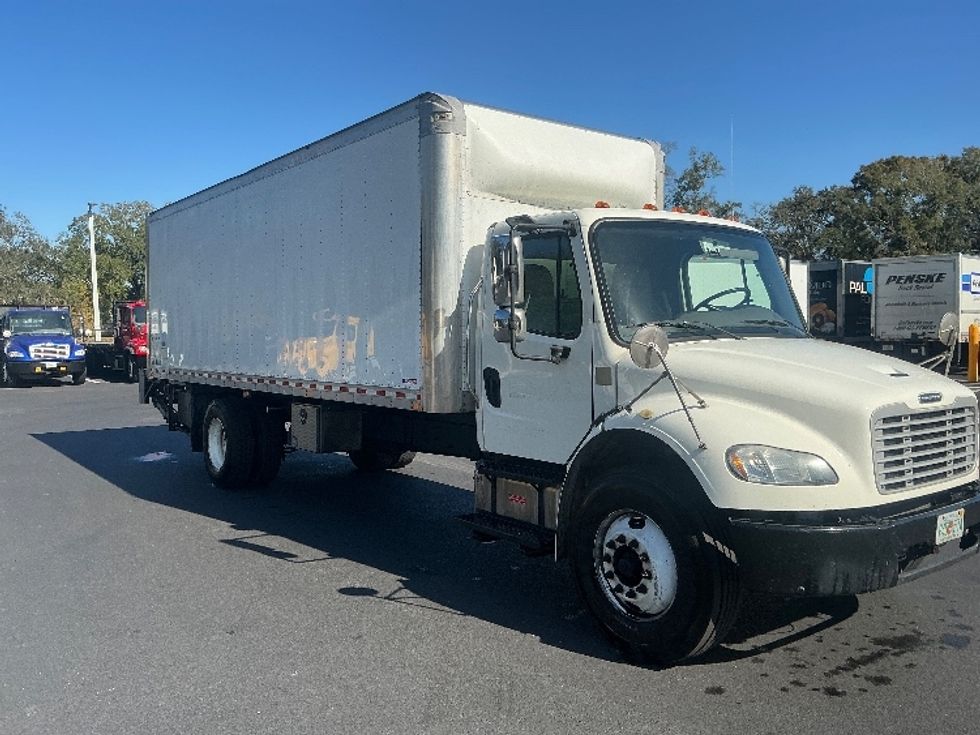 Medium Duty Box Truck-Light and Medium Duty Trucks-Freightliner-2019-M2-Tampa-FL-209,132\n\t\tmiles-$ 34,000 - Image 1