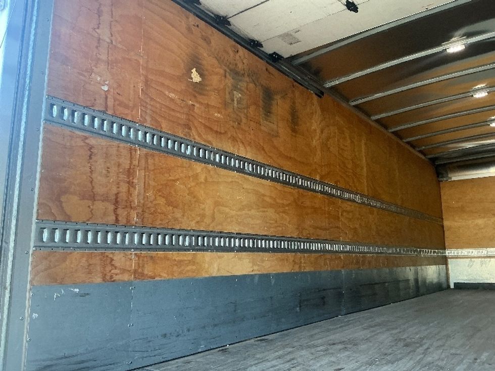 Medium Duty Box Truck-Light and Medium Duty Trucks-Freightliner-2019-M2-Tampa-FL-209,132\n\t\tmiles-$ 34,000 - Image 11