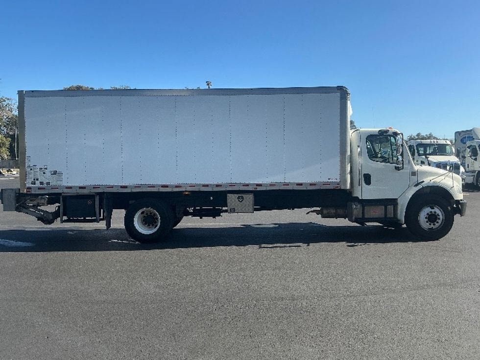 Medium Duty Box Truck-Light and Medium Duty Trucks-Freightliner-2019-M2-Tampa-FL-209,132\n\t\tmiles-$ 34,000 - Image 15