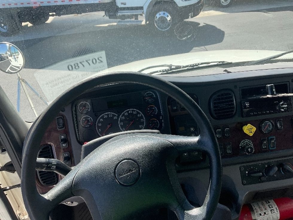 Medium Duty Box Truck-Light and Medium Duty Trucks-Freightliner-2019-M2-Tampa-FL-209,132\n\t\tmiles-$ 34,000 - Image 18