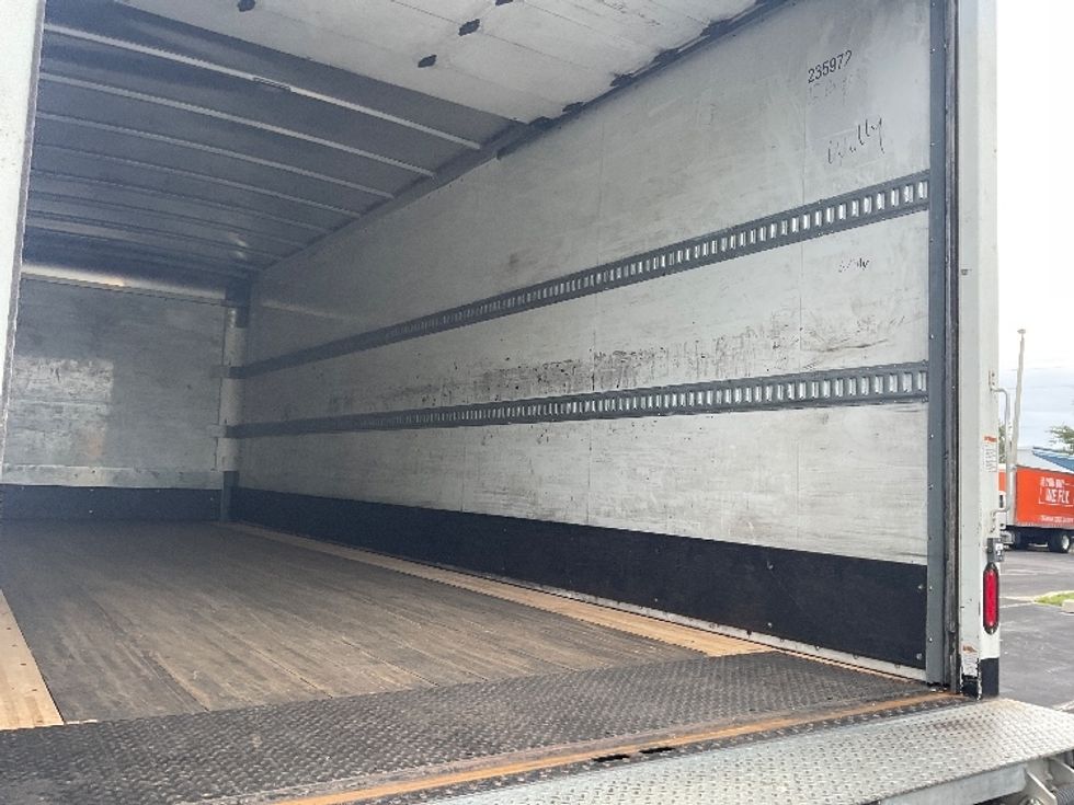 Medium Duty Box Truck-Light and Medium Duty Trucks-Freightliner-2019-M2-Tampa-FL-230,947\n\t\tmiles-$ 42,500 - Image 12