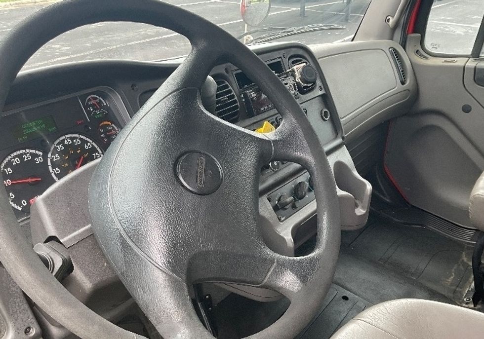 Medium Duty Box Truck-Light and Medium Duty Trucks-Freightliner-2019-M2-Tampa-FL-230,947\n\t\tmiles-$ 42,500 - Image 17