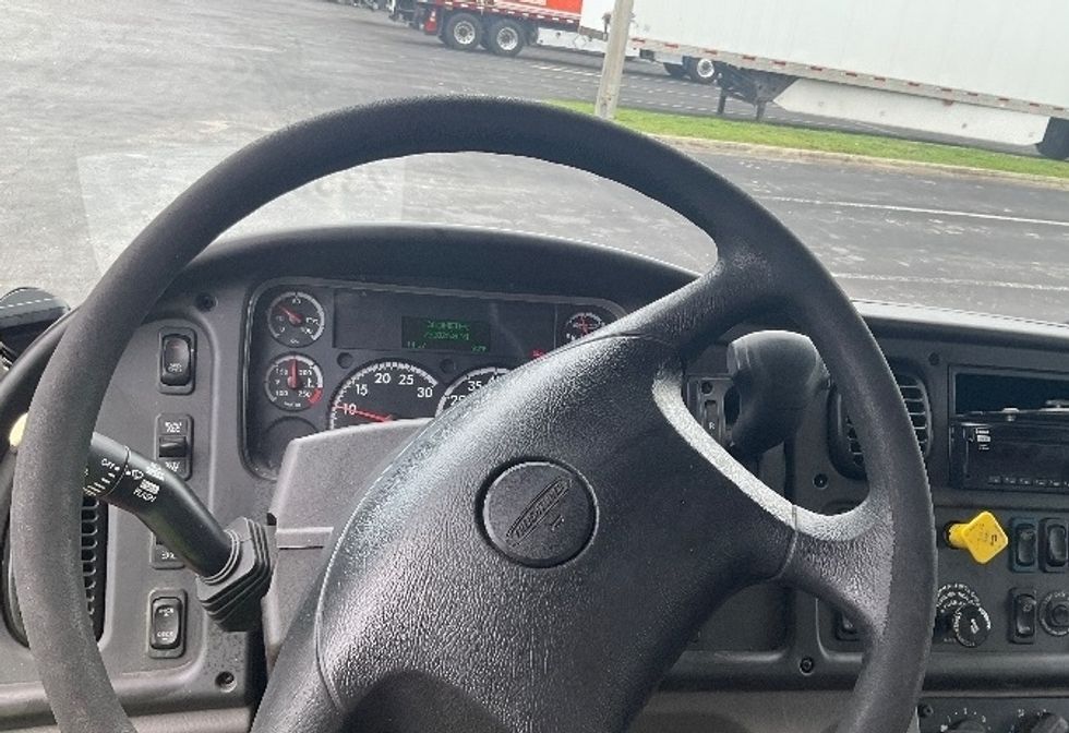 Medium Duty Box Truck-Light and Medium Duty Trucks-Freightliner-2019-M2-Tampa-FL-230,947\n\t\tmiles-$ 42,500 - Image 18