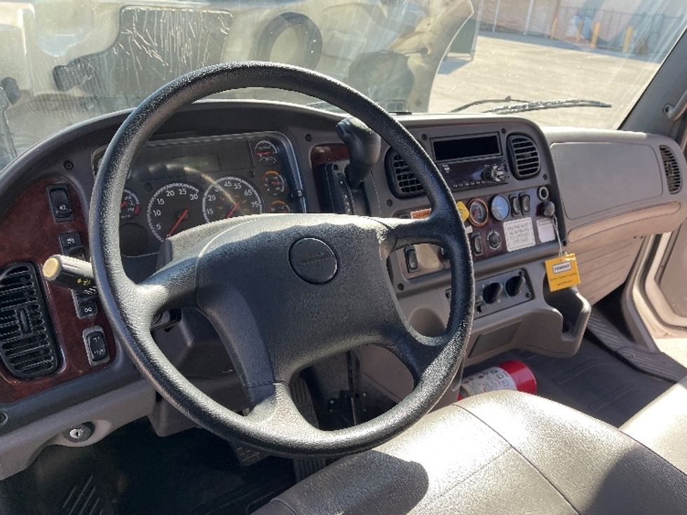 Medium Duty Box Truck-Light and Medium Duty Trucks-Freightliner-2019-M2-Tampa-FL-242,200\n\t\tmiles-$ 37,000 - Image 17