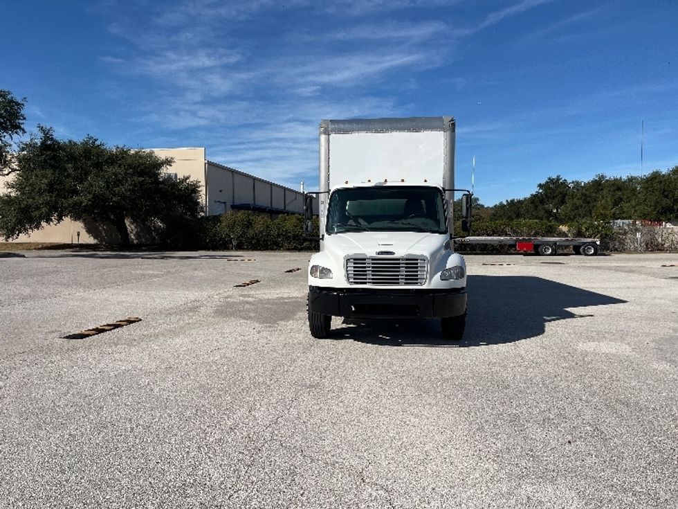 Medium Duty Box Truck-Light and Medium Duty Trucks-Freightliner-2019-M2-Tampa-FL-242,200\n\t\tmiles-$ 37,000 - Image 2