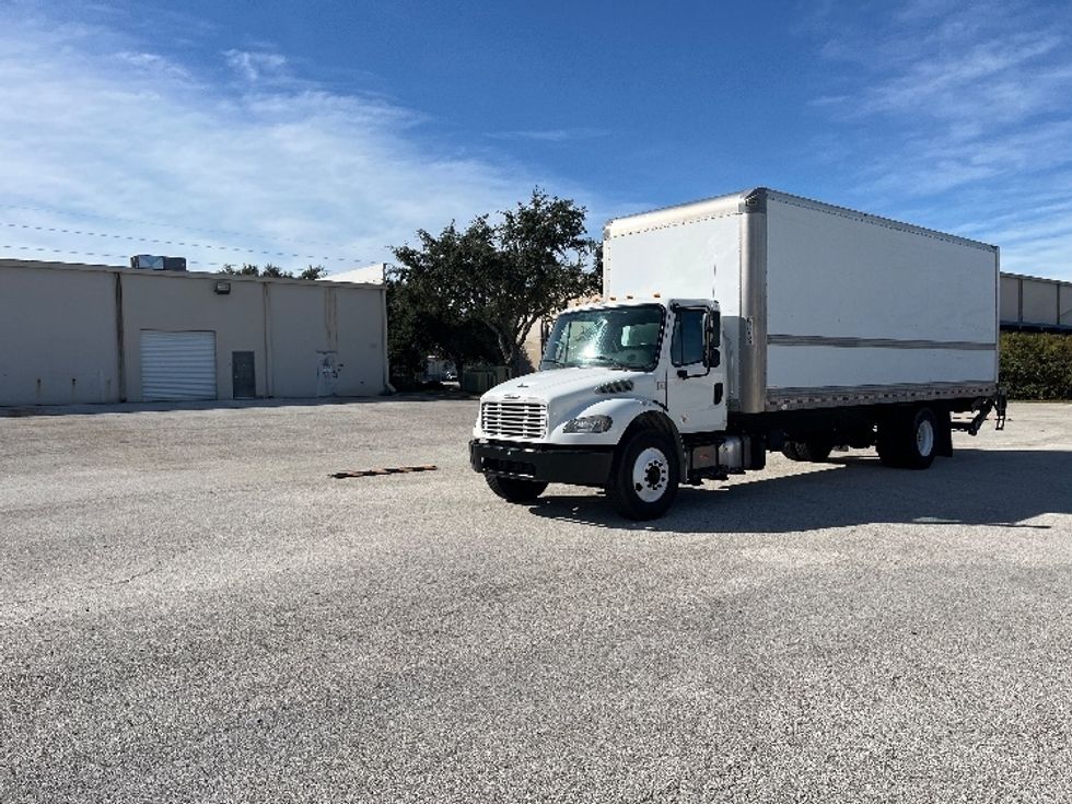 Medium Duty Box Truck-Light and Medium Duty Trucks-Freightliner-2019-M2-Tampa-FL-242,200\n\t\tmiles-$ 37,000 - Image 3