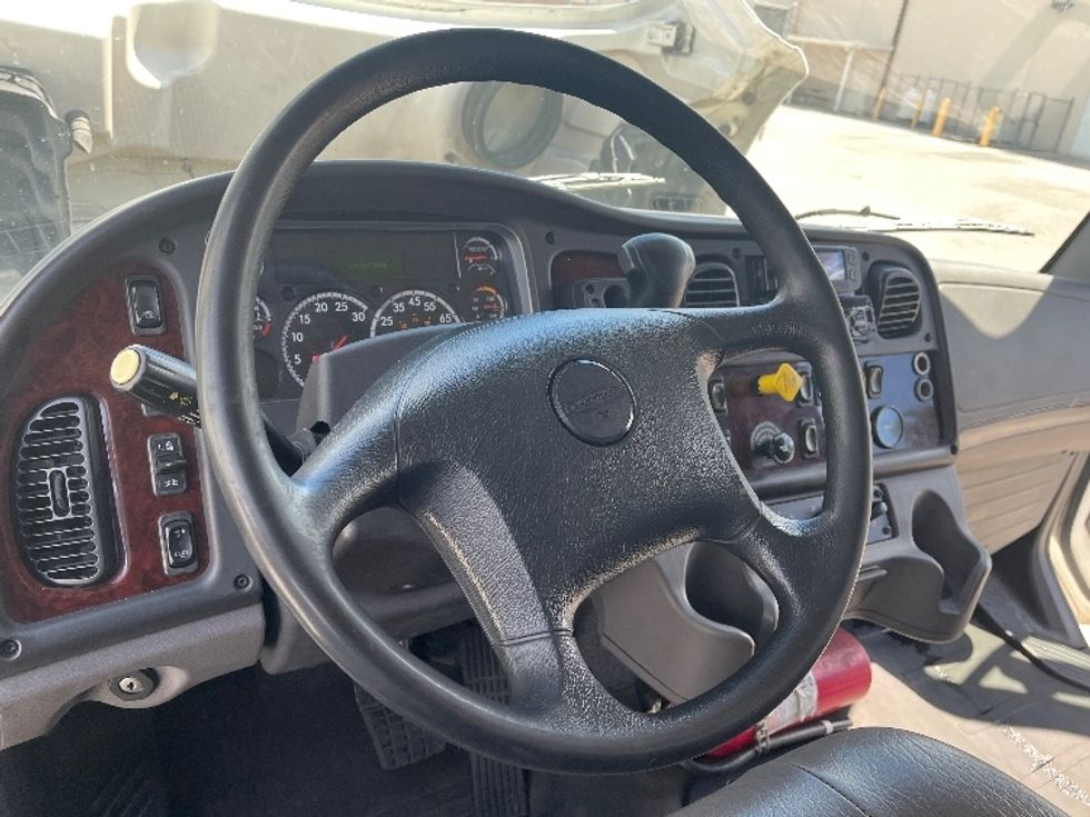 Medium Duty Box Truck-Light and Medium Duty Trucks-Freightliner-2019-M2-Tampa-FL-247,025\n\t\tmiles-$ 29,250 - Image 17