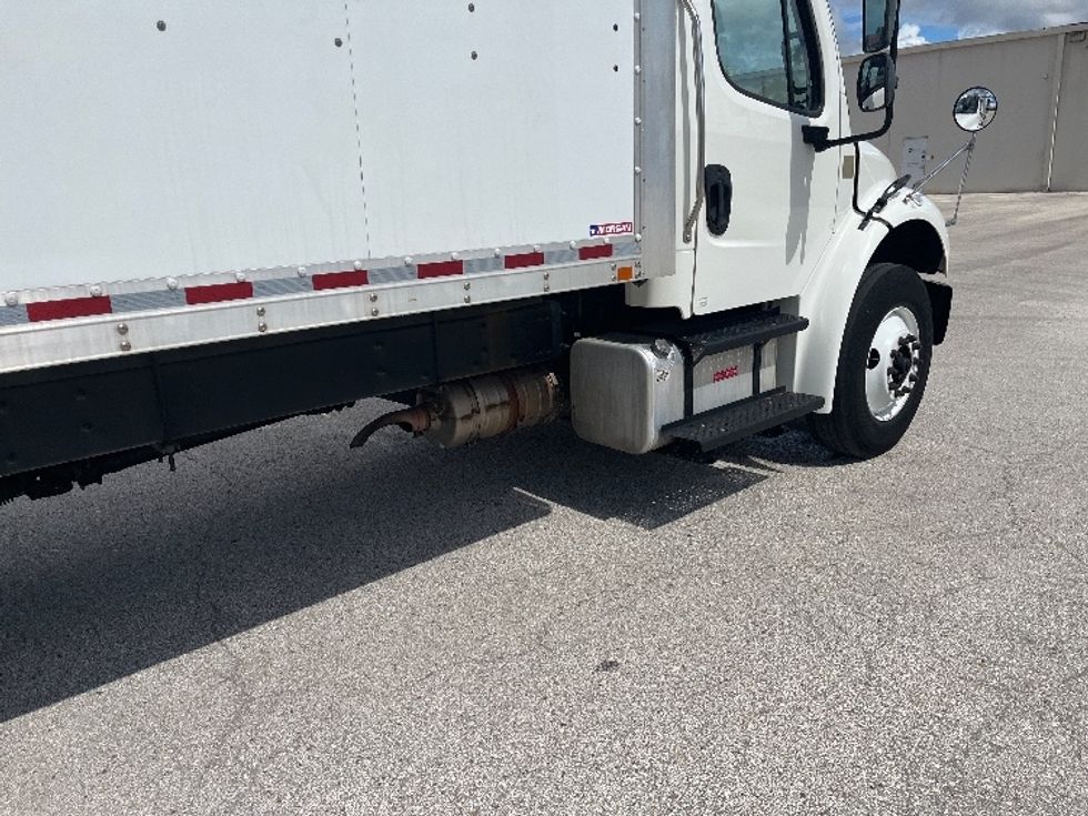 Medium Duty Box Truck-Light and Medium Duty Trucks-Freightliner-2019-M2-Tampa-FL-247,025\n\t\tmiles-$ 29,250 - Image 31