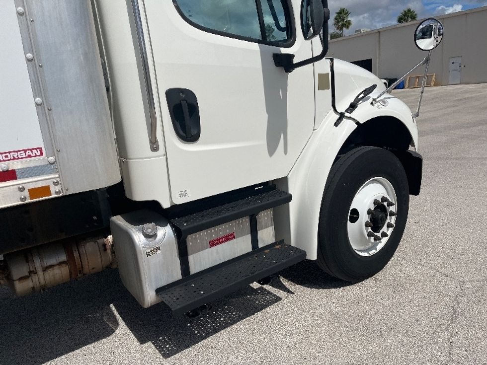 Medium Duty Box Truck-Light and Medium Duty Trucks-Freightliner-2019-M2-Tampa-FL-247,025\n\t\tmiles-$ 29,250 - Image 32