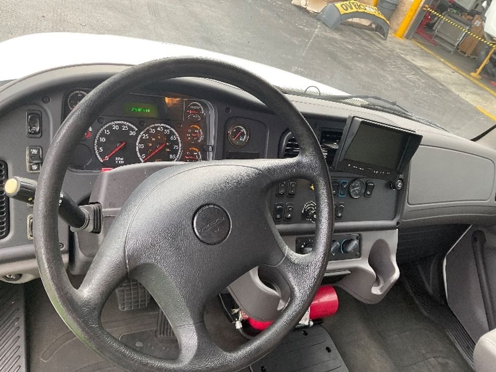 Medium Duty Box Truck-Light and Medium Duty Trucks-Freightliner-2019-M2-Tampa-FL-276,474\n\t\tmiles-$ 42,750 - Image 18