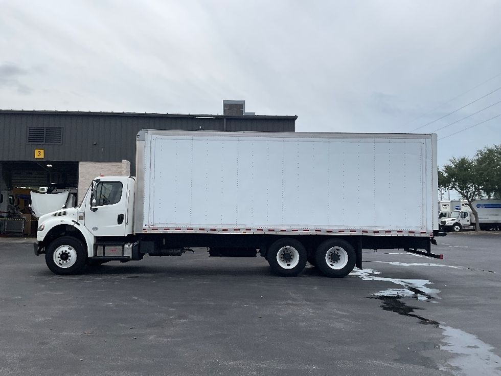 Medium Duty Box Truck-Light and Medium Duty Trucks-Freightliner-2019-M2-Tampa-FL-276,474\n\t\tmiles-$ 42,750 - Image 4