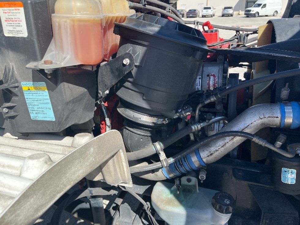 Medium Duty Box Truck-Light and Medium Duty Trucks-Freightliner-2019-M2-Tampa-FL-276,707\n\t\tmiles-$ 29,500 - Image 23