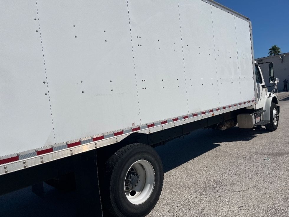 Medium Duty Box Truck-Light and Medium Duty Trucks-Freightliner-2019-M2-Tampa-FL-276,707\n\t\tmiles-$ 29,500 - Image 31