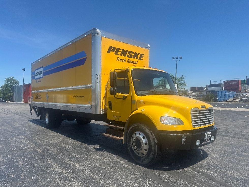 Medium Duty Box Truck-Light and Medium Duty Trucks-Freightliner-2019-M2-Toronto-ON-231,573\n\t\tkm-$ 70,000 - Image 1