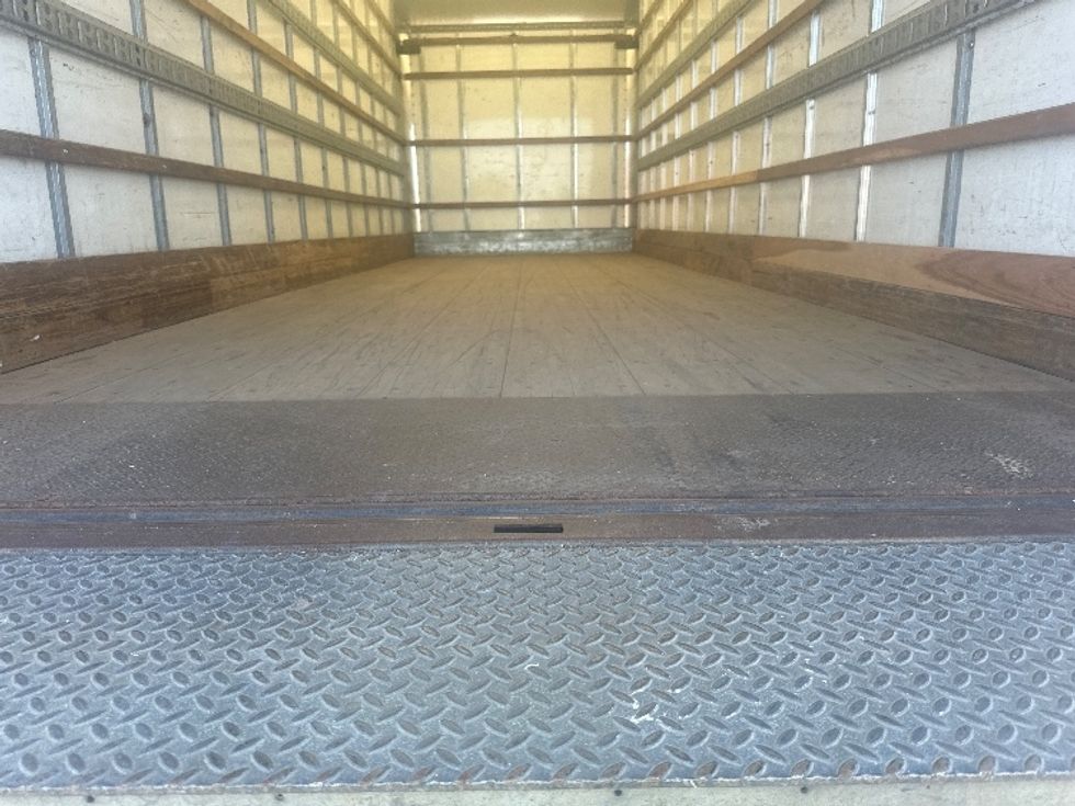 Medium Duty Box Truck-Light and Medium Duty Trucks-Freightliner-2019-M2-Toronto-ON-231,573\n\t\tkm-$ 70,000 - Image 10