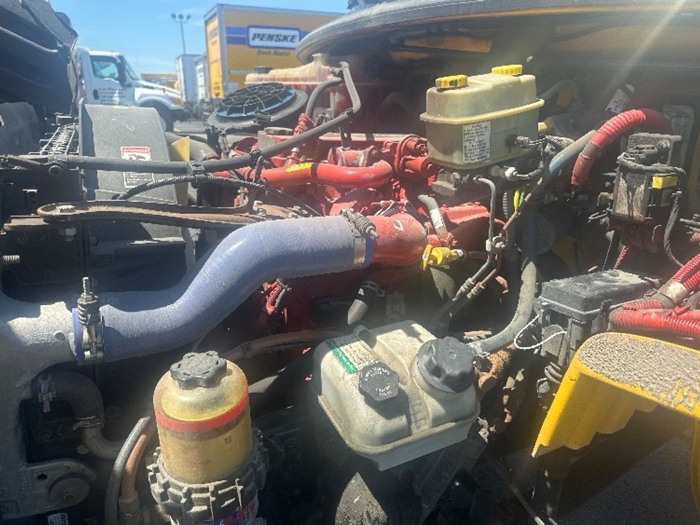 Medium Duty Box Truck-Light and Medium Duty Trucks-Freightliner-2019-M2-Toronto-ON-231,573\n\t\tkm-$ 70,000 - Image 24