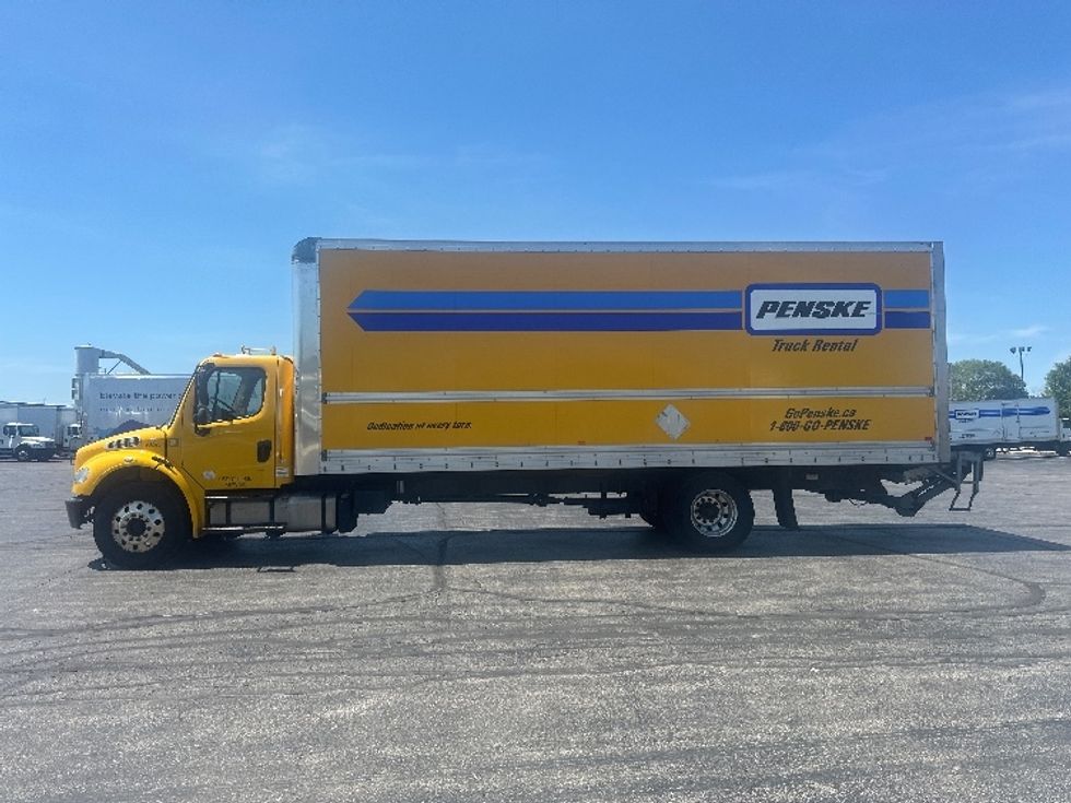 Medium Duty Box Truck-Light and Medium Duty Trucks-Freightliner-2019-M2-Toronto-ON-231,573\n\t\tkm-$ 70,000 - Image 4