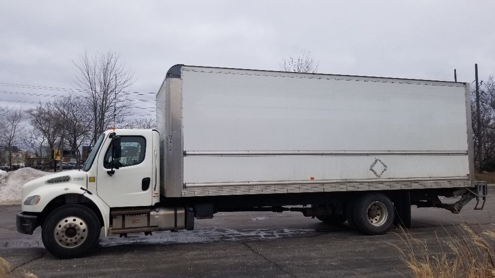 Medium Duty Box Truck-Light and Medium Duty Trucks-Freightliner-2019-M2-Toronto-ON-233,919\n\t\tkm-$ 70,250 - Image 4