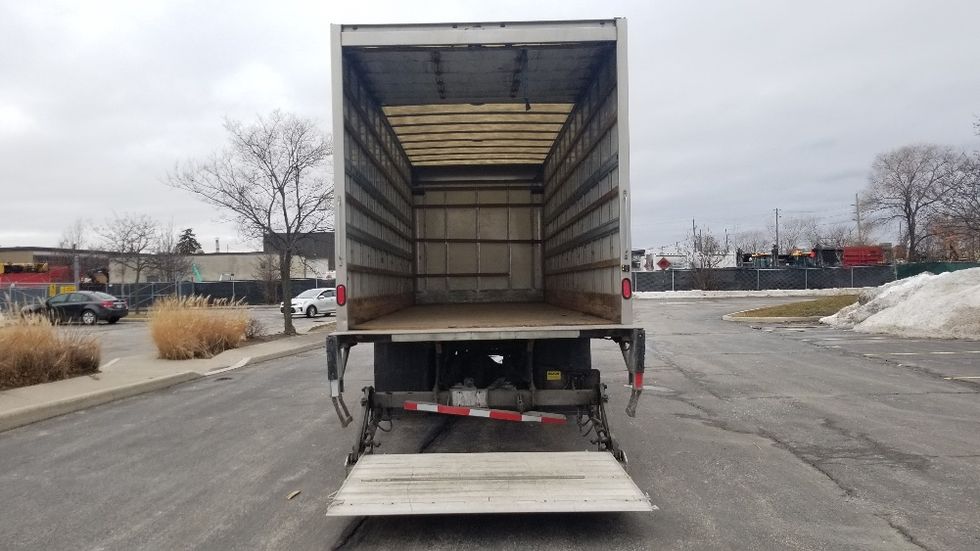 Medium Duty Box Truck-Light and Medium Duty Trucks-Freightliner-2019-M2-Toronto-ON-233,919\n\t\tkm-$ 70,250 - Image 9