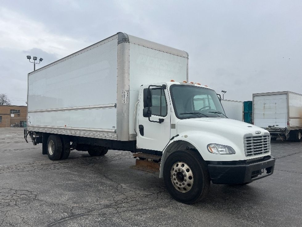 Medium Duty Box Truck-Light and Medium Duty Trucks-Freightliner-2019-M2-Toronto-ON-234,770\n\t\tkm-$ 70,250 - Image 1