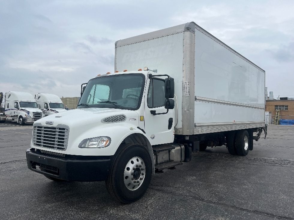 Medium Duty Box Truck-Light and Medium Duty Trucks-Freightliner-2019-M2-Toronto-ON-234,770\n\t\tkm-$ 70,250 - Image 3