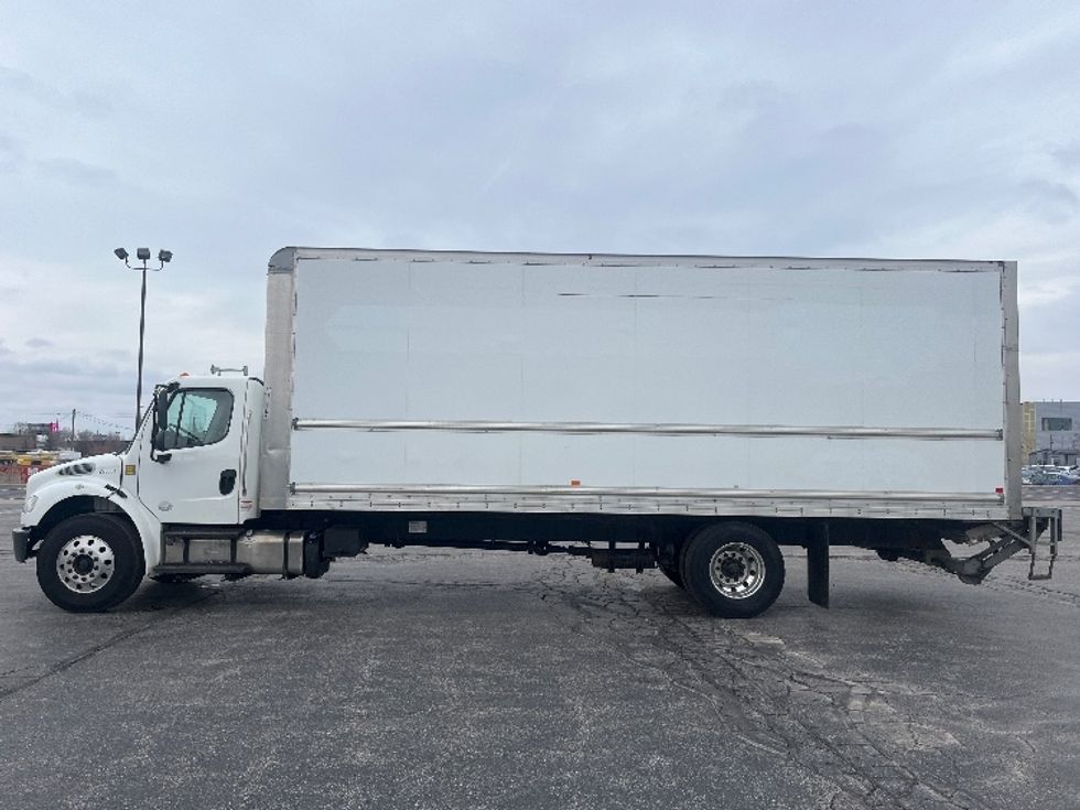 Medium Duty Box Truck-Light and Medium Duty Trucks-Freightliner-2019-M2-Toronto-ON-234,770\n\t\tkm-$ 70,250 - Image 4