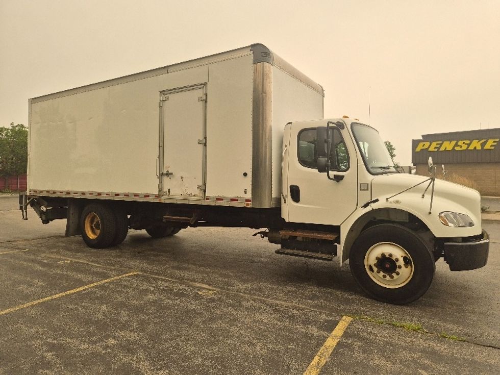 Medium Duty Box Truck-Light and Medium Duty Trucks-Freightliner-2019-M2-Toronto-ON-244,255\n\t\tkm-$ 66,500 - Image 1