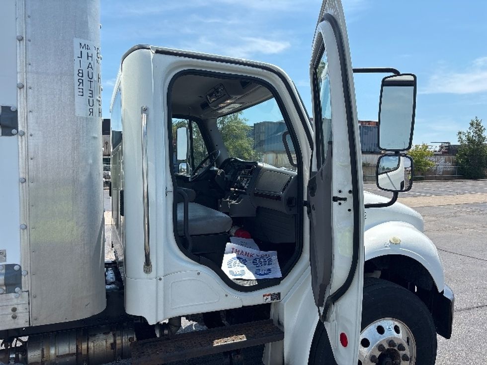 Medium Duty Box Truck-Light and Medium Duty Trucks-Freightliner-2019-M2-Toronto-ON-255,632\n\t\tkm-$ 61,000 - Image 20